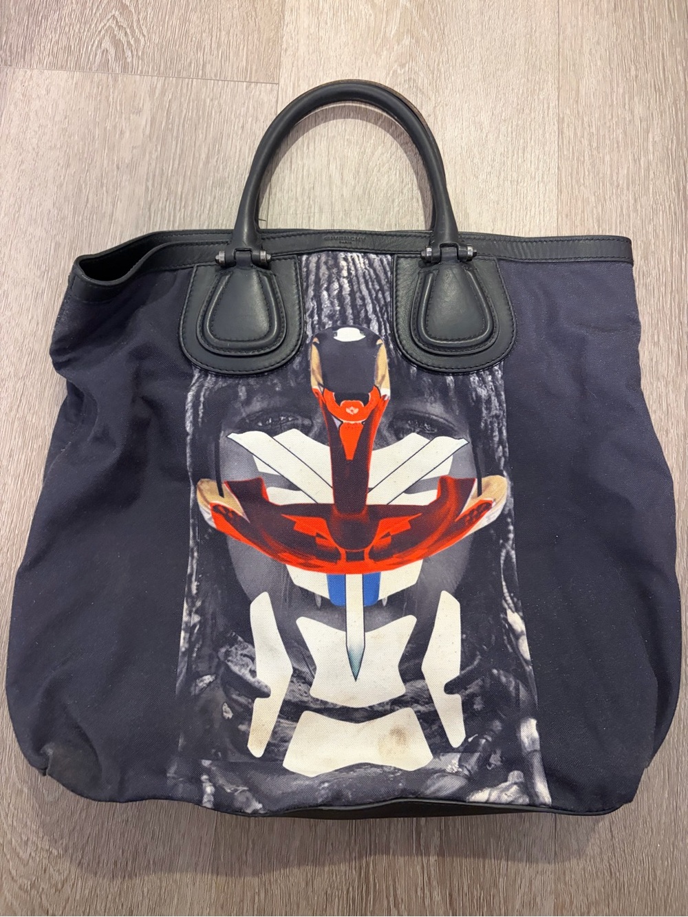 Authentic‎ Givenchy tribal Antigona bag